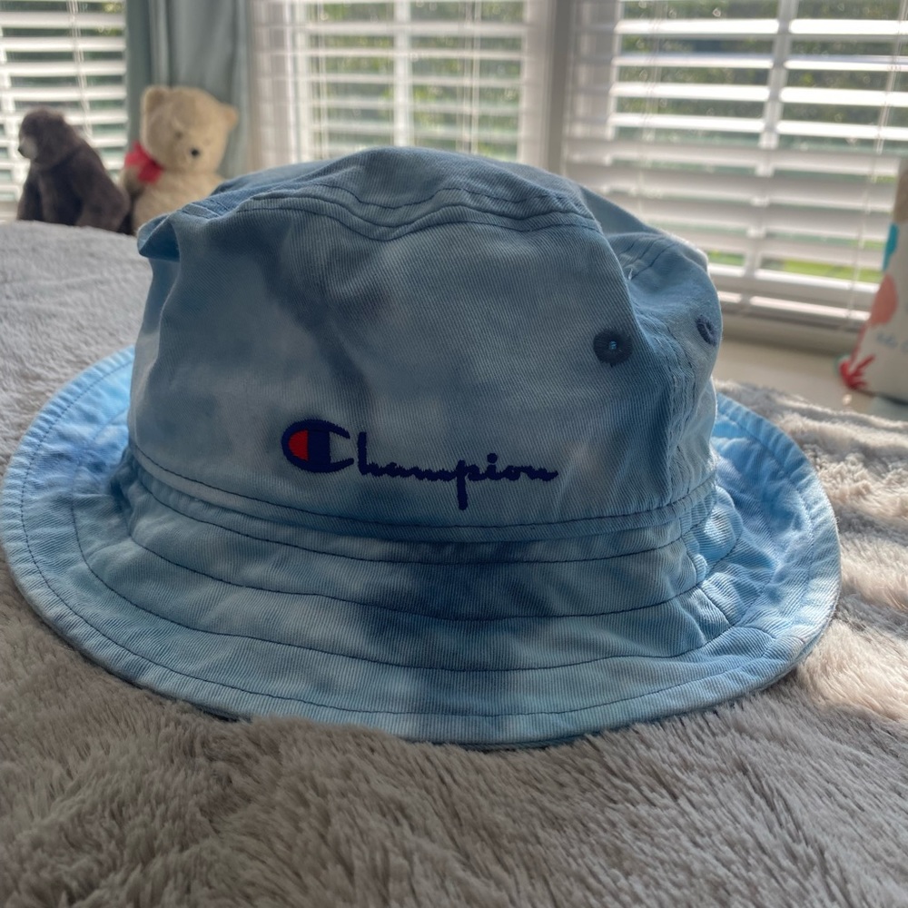 Toe Dye Blue Champion Bucket Hat